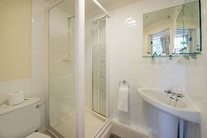 Moorhill House Bed & Breakfast