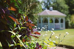 Moorhill House Bed & Breakfast