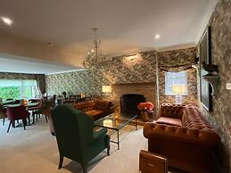 Moorhill House Hotel
