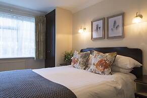 Moorhill House Bed & Breakfast