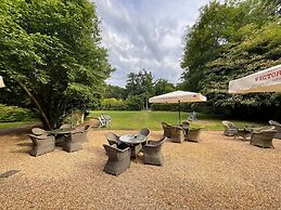 Moorhill House Hotel