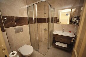 Almera Park Apart Hotel