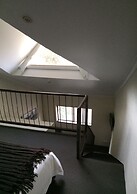 Summit Ridge Alpine Lodge