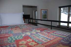 Summit Ridge Alpine Lodge