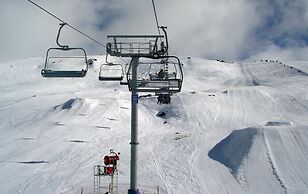 Summit Ridge Alpine Lodge