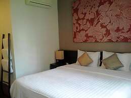 296 The Radtanaiya Residence