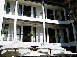 296 The Radtanaiya Residence