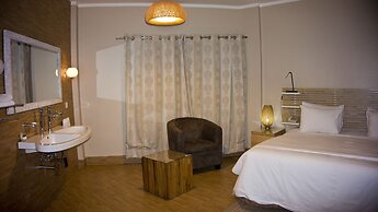 Tropical Enclave Hotel