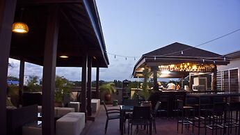 Tropical Enclave Hotel