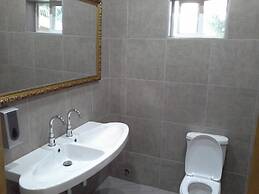 Tropical Enclave Hotel