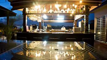 Tropical Enclave Hotel