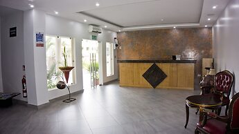 Tropical Enclave Hotel