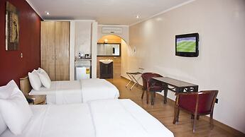 Tropical Enclave Hotel