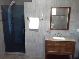 Tropical Enclave Hotel