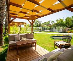 Rose Garden Premium Hotel