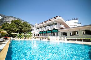 Rose Garden Premium Hotel