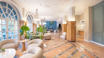 Rose Garden Premium Hotel