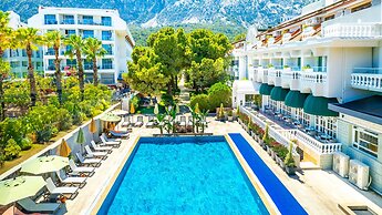 Rose Garden Premium Hotel