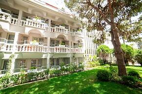 Rose Garden Premium Hotel