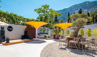 Rose Garden Premium Hotel