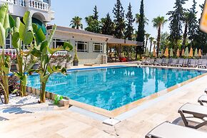 Rose Garden Premium Hotel