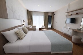 Rose Garden Premium Hotel