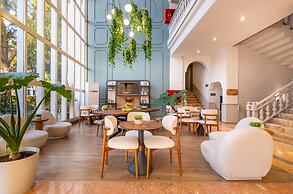 Rose Garden Premium Hotel