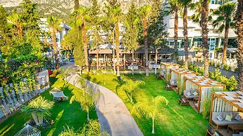 Rose Garden Premium Hotel