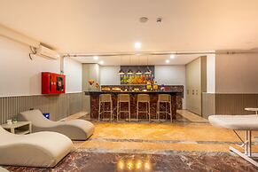Rose Garden Premium Hotel