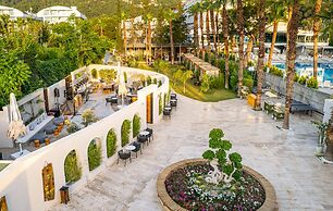 Rose Garden Premium Hotel