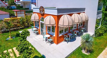 Rose Garden Premium Hotel