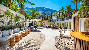 Rose Garden Premium Hotel