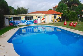 Carcavelos Surf Hostel