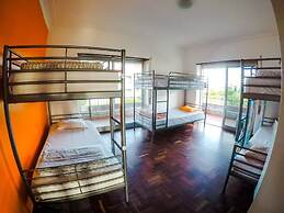 Carcavelos Surf Hostel