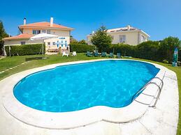 Carcavelos Surf Hostel