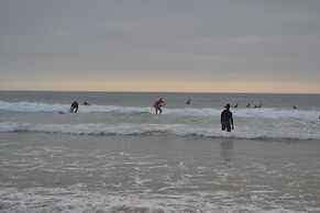 Carcavelos Surf Hostel