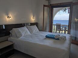 Dionysos Apartments