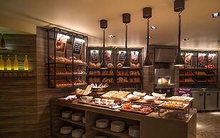 The Art Hotel & Resort