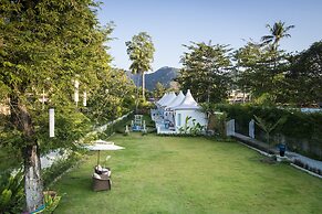 The White Knot Koh Chang