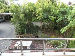 Sandy Serviced Apartment