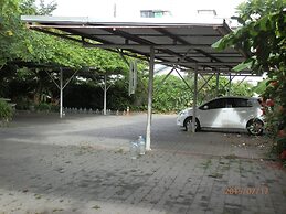 Sandy Serviced Apartment