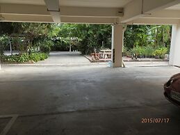 Sandy Serviced Apartment