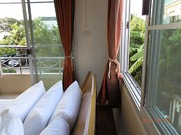 Sandy Serviced Apartment