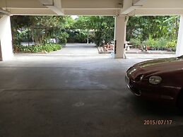 Sandy Serviced Apartment