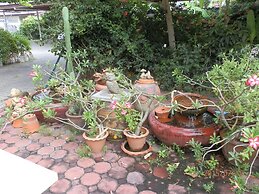 Sandy Serviced Apartment