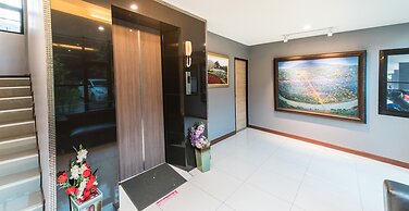 Jira Boutique Residence