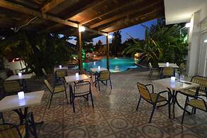 Sotirakis Hotel Studios