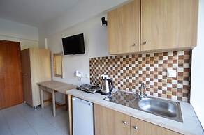 Sotirakis Hotel Studios