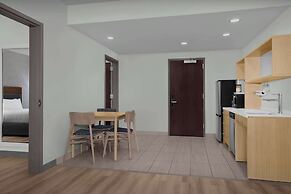 Home2 Suites by Hilton Clarksville/Ft. Campbell