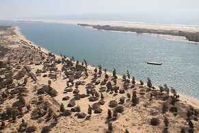 Campement Lodge Océan & Savane